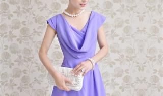 粉红大布娃娃连衣裙